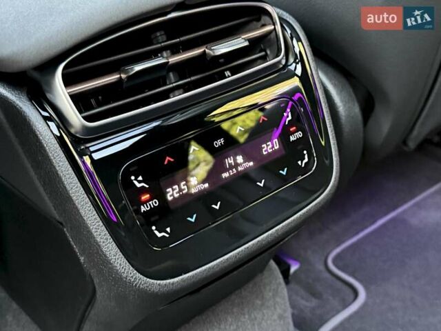 Білий Мерседес EQS, об'ємом двигуна 0 л та пробігом 29 тис. км за 81500 $, фото 69 на Automoto.ua