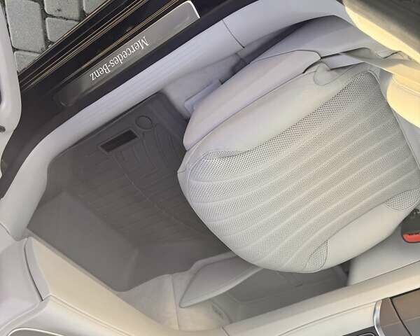 Черный Мерседес EQS, объемом двигателя 0 л и пробегом 48 тыс. км за 59900 $, фото 6 на Automoto.ua