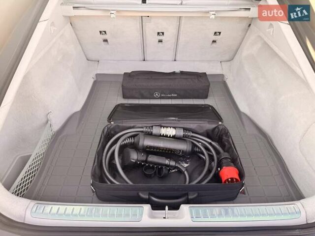 Черный Мерседес EQS, объемом двигателя 0 л и пробегом 48 тыс. км за 59900 $, фото 12 на Automoto.ua
