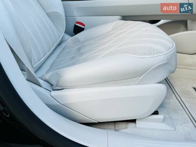 Черный Мерседес EQS, объемом двигателя 0 л и пробегом 22 тыс. км за 82000 $, фото 39 на Automoto.ua