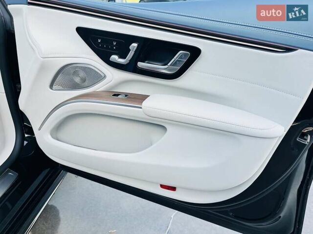 Черный Мерседес EQS, объемом двигателя 0 л и пробегом 22 тыс. км за 82000 $, фото 40 на Automoto.ua