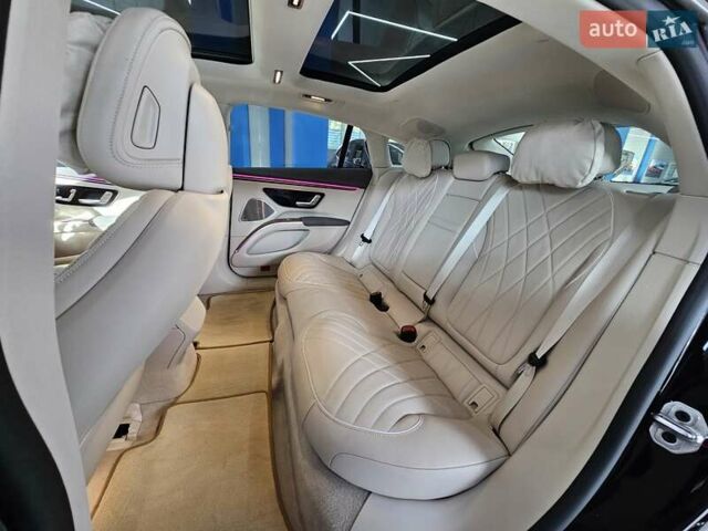 Черный Мерседес EQS, объемом двигателя 0 л и пробегом 15 тыс. км за 83399 $, фото 31 на Automoto.ua