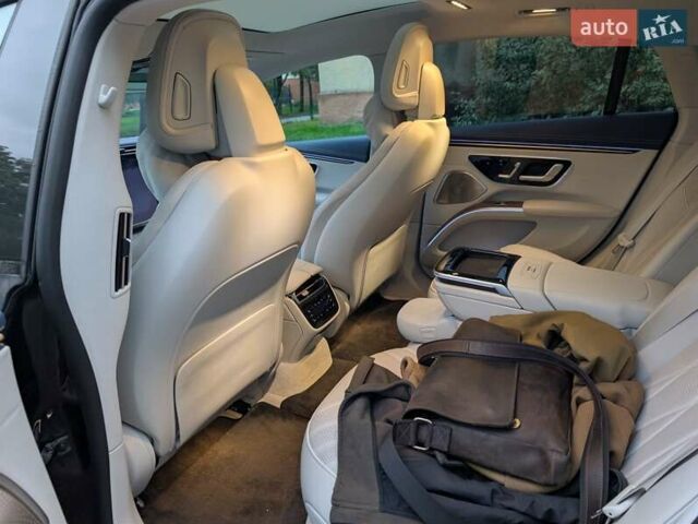 Черный Мерседес EQS, объемом двигателя 0 л и пробегом 110 тыс. км за 63800 $, фото 6 на Automoto.ua