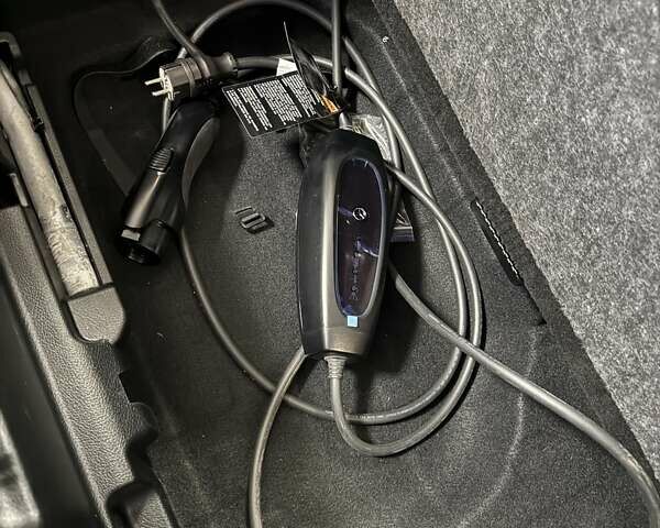 Черный Мерседес EQS, объемом двигателя 0 л и пробегом 39 тыс. км за 72999 $, фото 96 на Automoto.ua