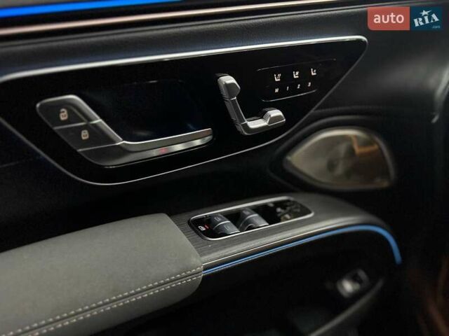 Черный Мерседес EQS, объемом двигателя 0 л и пробегом 32 тыс. км за 62500 $, фото 40 на Automoto.ua