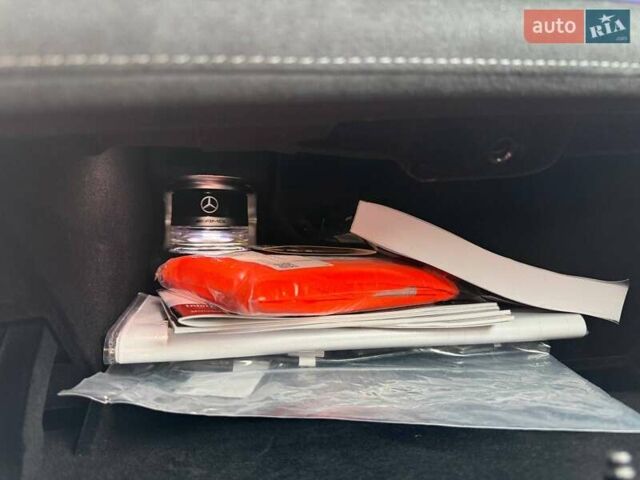 Черный Мерседес EQS, объемом двигателя 0 л и пробегом 84 тыс. км за 79900 $, фото 42 на Automoto.ua