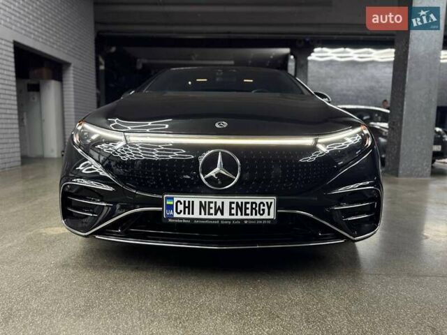 Черный Мерседес EQS, объемом двигателя 0 л и пробегом 32 тыс. км за 62500 $, фото 1 на Automoto.ua