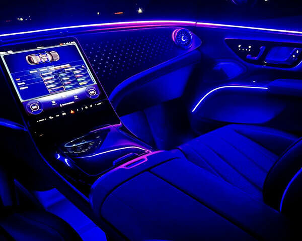 Черный Мерседес EQS, объемом двигателя 0 л и пробегом 18 тыс. км за 56000 $, фото 13 на Automoto.ua