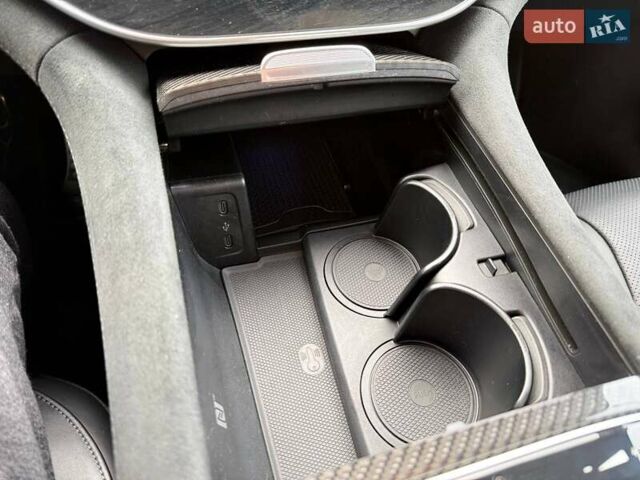 Черный Мерседес EQS, объемом двигателя 0 л и пробегом 84 тыс. км за 79900 $, фото 43 на Automoto.ua