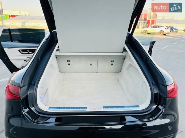 Черный Мерседес EQS, объемом двигателя 0 л и пробегом 22 тыс. км за 82000 $, фото 44 на Automoto.ua