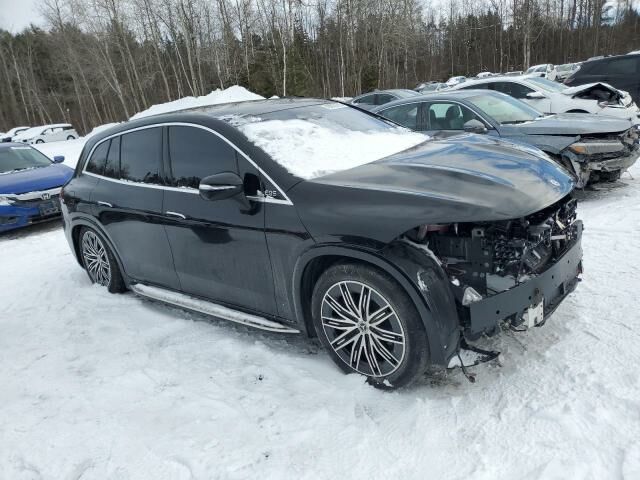 Черный Мерседес EQS, объемом двигателя 0 л и пробегом 32 тыс. км за 49900 $, фото 2 на Automoto.ua