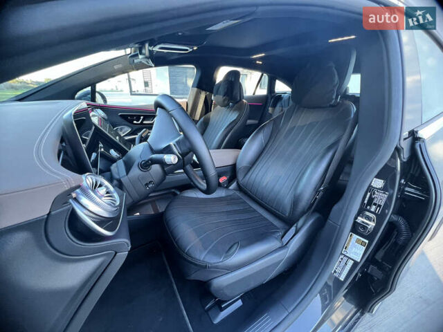 Черный Мерседес EQS, объемом двигателя 0 л и пробегом 15 тыс. км за 49300 $, фото 31 на Automoto.ua