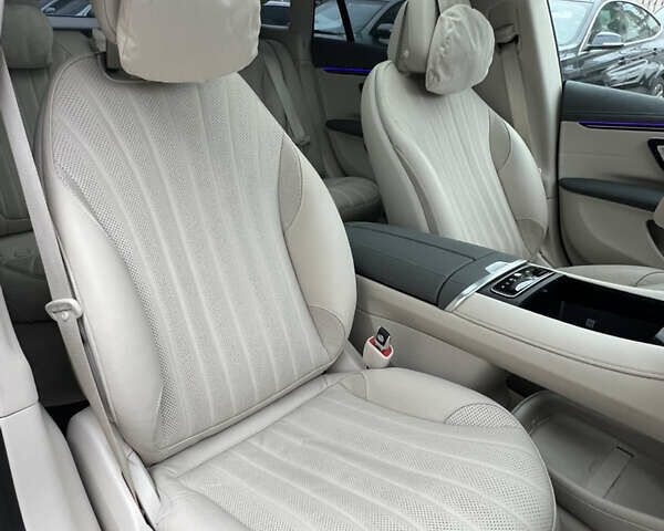 Черный Мерседес EQS, объемом двигателя 0 л и пробегом 13 тыс. км за 77777 $, фото 69 на Automoto.ua