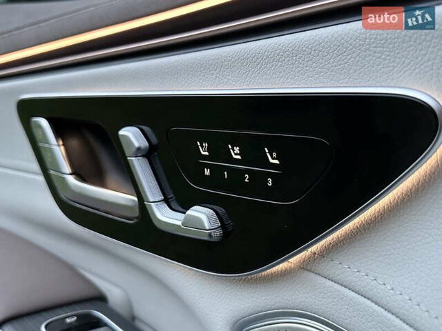 Черный Мерседес EQS, объемом двигателя 0 л и пробегом 20 тыс. км за 77700 $, фото 100 на Automoto.ua