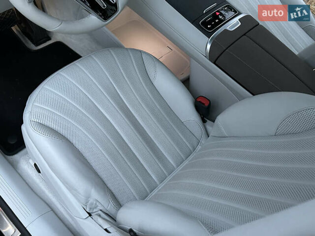 Черный Мерседес EQS, объемом двигателя 0 л и пробегом 20 тыс. км за 77700 $, фото 94 на Automoto.ua