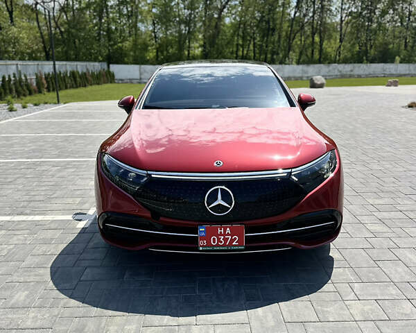 Червоний Мерседес EQS, об'ємом двигуна 0 л та пробігом 19 тис. км за 49500 $, фото 9 на Automoto.ua