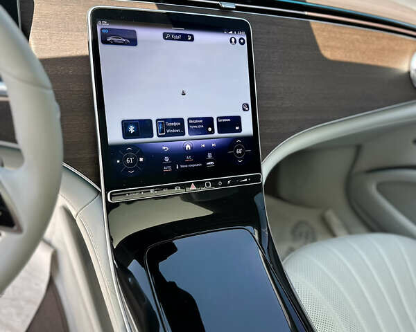 Червоний Мерседес EQS, об'ємом двигуна 0 л та пробігом 19 тис. км за 49500 $, фото 22 на Automoto.ua