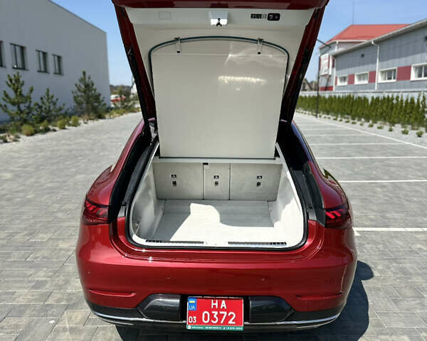 Червоний Мерседес EQS, об'ємом двигуна 0 л та пробігом 19 тис. км за 49500 $, фото 24 на Automoto.ua