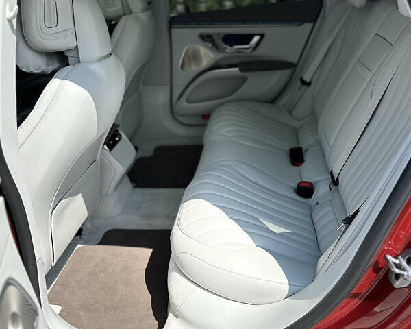 Червоний Мерседес EQS, об'ємом двигуна 0 л та пробігом 19 тис. км за 49500 $, фото 12 на Automoto.ua