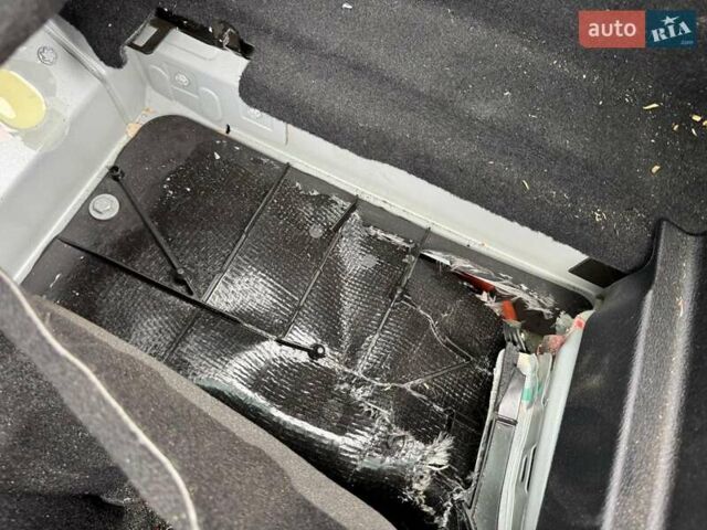 Серый Мерседес EQS, объемом двигателя 0 л и пробегом 65 тыс. км за 43000 $, фото 10 на Automoto.ua