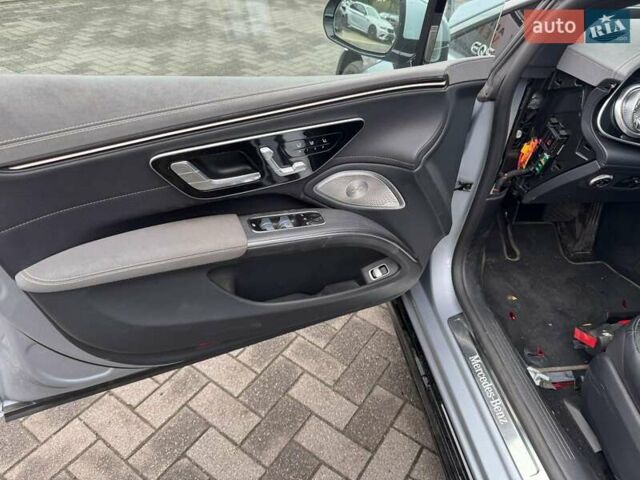 Серый Мерседес EQS, объемом двигателя 0 л и пробегом 65 тыс. км за 43000 $, фото 15 на Automoto.ua