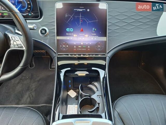 Серый Мерседес EQS, объемом двигателя 0 л и пробегом 14 тыс. км за 57900 $, фото 24 на Automoto.ua