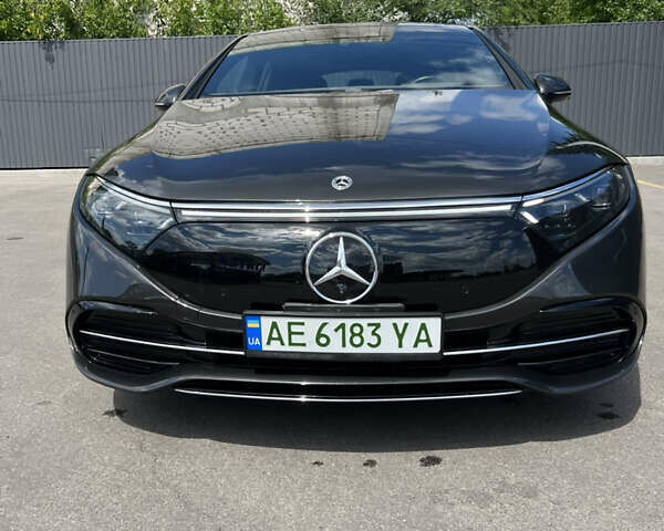Серый Мерседес EQS, объемом двигателя 0 л и пробегом 35 тыс. км за 47500 $, фото 12 на Automoto.ua