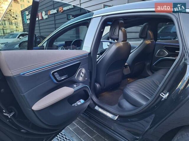 Серый Мерседес EQS, объемом двигателя 0 л и пробегом 14 тыс. км за 57900 $, фото 21 на Automoto.ua