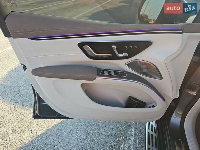 Серый Мерседес EQS, объемом двигателя 0 л и пробегом 88 тыс. км за 59500 $, фото 7 на Automoto.ua