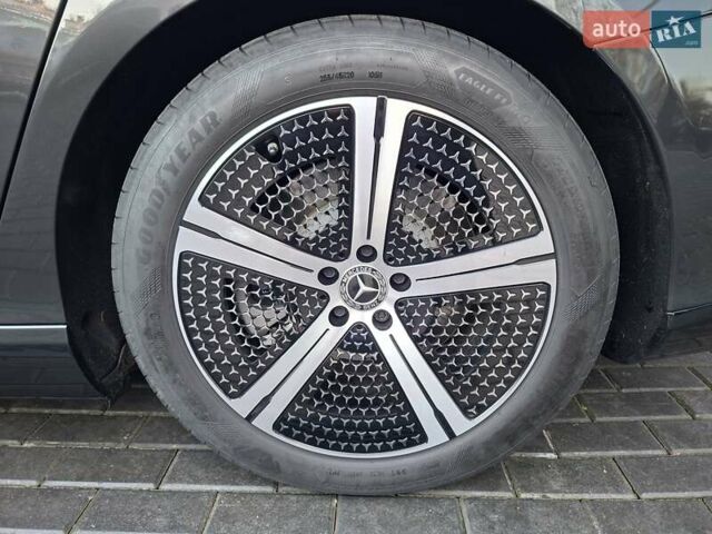 Серый Мерседес EQS, объемом двигателя 0 л и пробегом 14 тыс. км за 57900 $, фото 27 на Automoto.ua