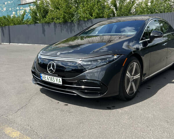 Серый Мерседес EQS, объемом двигателя 0 л и пробегом 35 тыс. км за 47500 $, фото 18 на Automoto.ua
