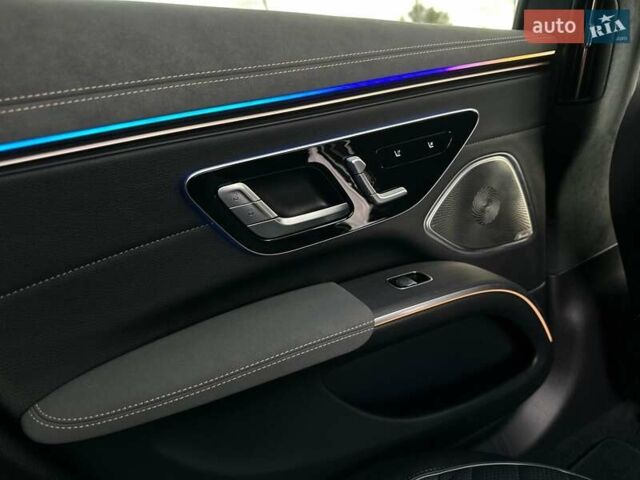 Серый Мерседес EQS, объемом двигателя 0 л и пробегом 20 тыс. км за 77499 $, фото 72 на Automoto.ua