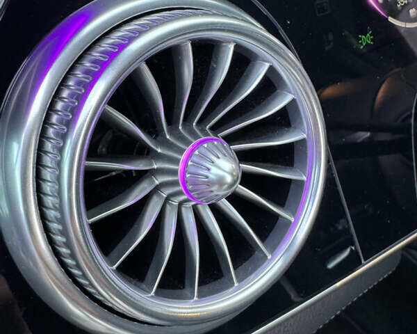 Серый Мерседес EQS, объемом двигателя 0 л и пробегом 28 тыс. км за 97800 $, фото 31 на Automoto.ua