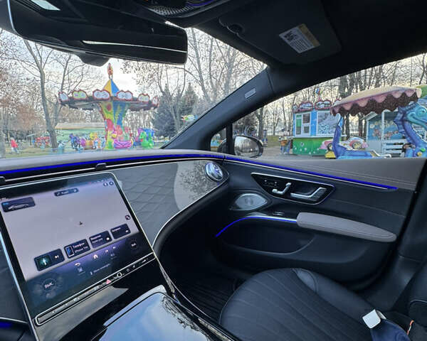 Сірий Мерседес EQS, об'ємом двигуна 0 л та пробігом 7 тис. км за 53300 $, фото 8 на Automoto.ua