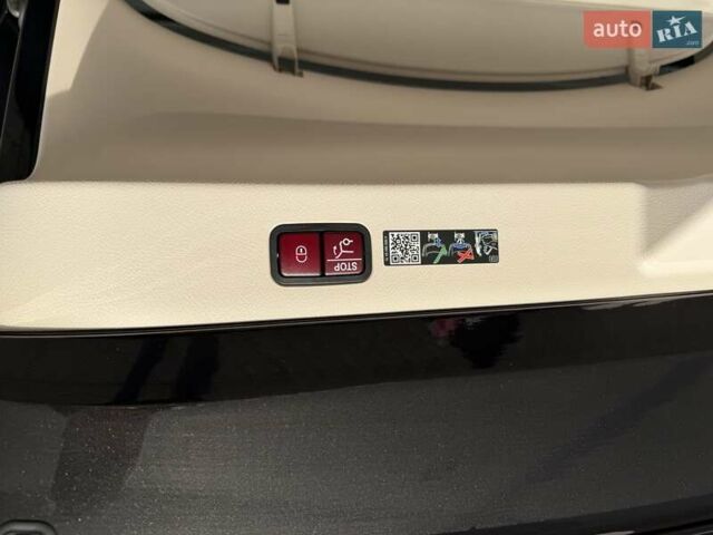 Серый Мерседес EQS, объемом двигателя 0 л и пробегом 1 тыс. км за 79900 $, фото 154 на Automoto.ua