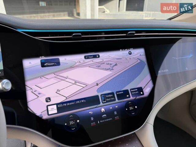 Серый Мерседес EQS, объемом двигателя 0 л и пробегом 1 тыс. км за 79900 $, фото 80 на Automoto.ua