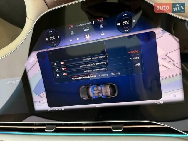 Серый Мерседес EQS, объемом двигателя 0 л и пробегом 1 тыс. км за 79900 $, фото 110 на Automoto.ua