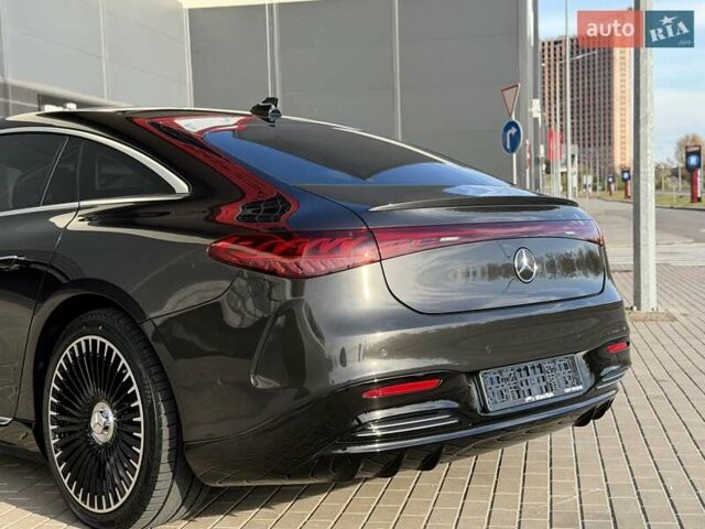 Серый Мерседес EQS, объемом двигателя 0 л и пробегом 1 тыс. км за 79900 $, фото 61 на Automoto.ua