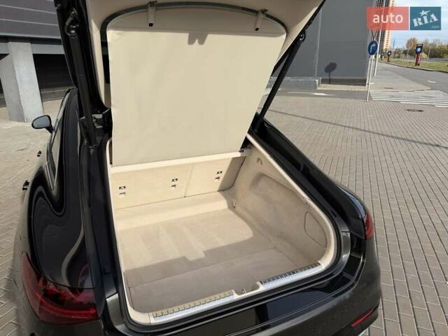 Серый Мерседес EQS, объемом двигателя 0 л и пробегом 1 тыс. км за 79900 $, фото 150 на Automoto.ua