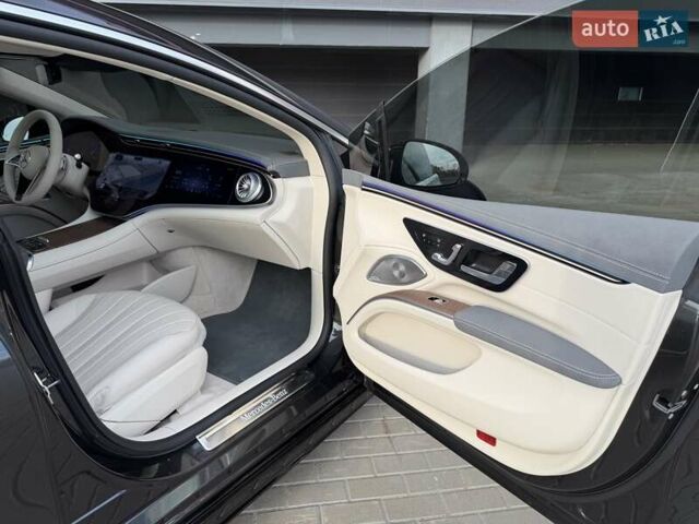 Серый Мерседес EQS, объемом двигателя 0 л и пробегом 1 тыс. км за 79900 $, фото 140 на Automoto.ua