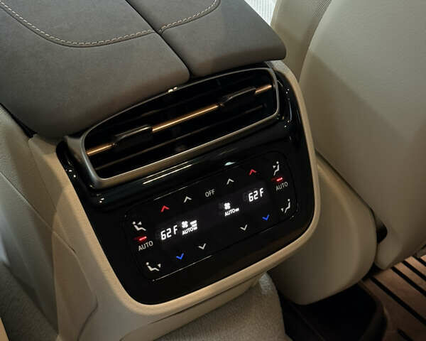 Синий Мерседес EQS, объемом двигателя 0 л и пробегом 32 тыс. км за 59900 $, фото 17 на Automoto.ua