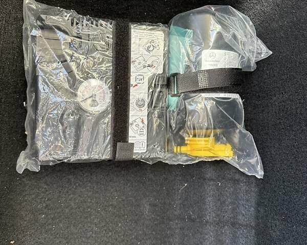 Синий Мерседес EQS, объемом двигателя 0 л и пробегом 44 тыс. км за 57999 $, фото 80 на Automoto.ua