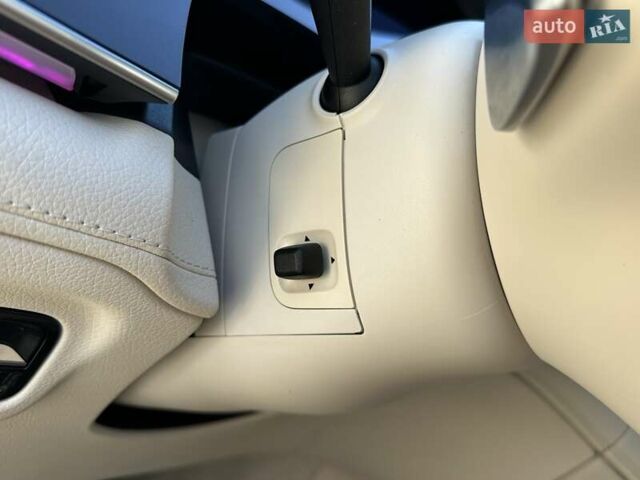 Синий Мерседес EQS, объемом двигателя 0 л и пробегом 44 тыс. км за 57999 $, фото 38 на Automoto.ua