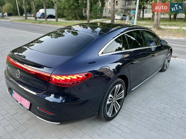 Синий Мерседес EQS, объемом двигателя 0 л и пробегом 19 тыс. км за 51000 $, фото 24 на Automoto.ua