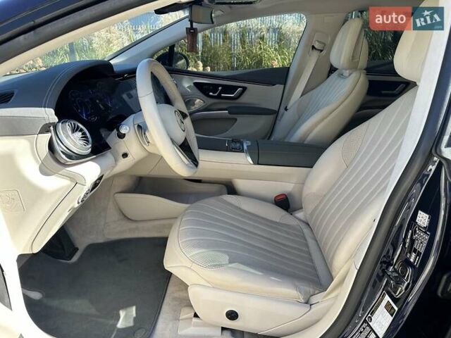 Синий Мерседес EQS, объемом двигателя 0 л и пробегом 44 тыс. км за 57999 $, фото 56 на Automoto.ua