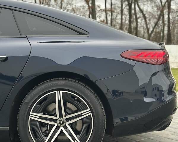 Синий Мерседес EQS, объемом двигателя 0 л и пробегом 44 тыс. км за 57999 $, фото 8 на Automoto.ua