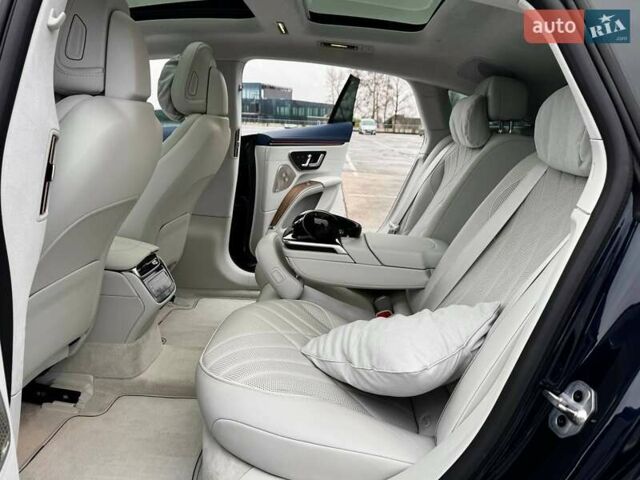 Синий Мерседес EQS, объемом двигателя 0 л и пробегом 19 тыс. км за 79990 $, фото 26 на Automoto.ua