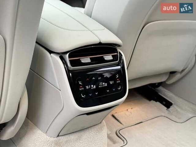 Синий Мерседес EQS, объемом двигателя 0 л и пробегом 19 тыс. км за 79990 $, фото 32 на Automoto.ua