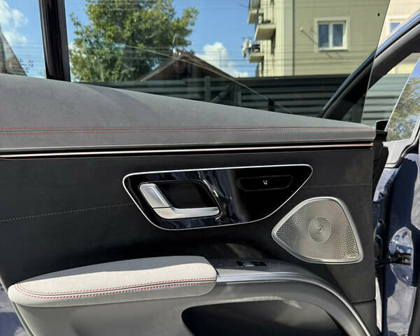 Синій Мерседес EQS, об'ємом двигуна 0 л та пробігом 40 тис. км за 64999 $, фото 30 на Automoto.ua