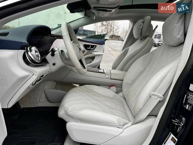 Синий Мерседес EQS, объемом двигателя 0 л и пробегом 19 тыс. км за 79990 $, фото 24 на Automoto.ua
